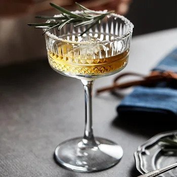 Evropski slog ustvarjalne vklesan širok usta kozarcem penine Martini kozarec domačo sladico kozarec vina ustvarjalni cocktail steklo